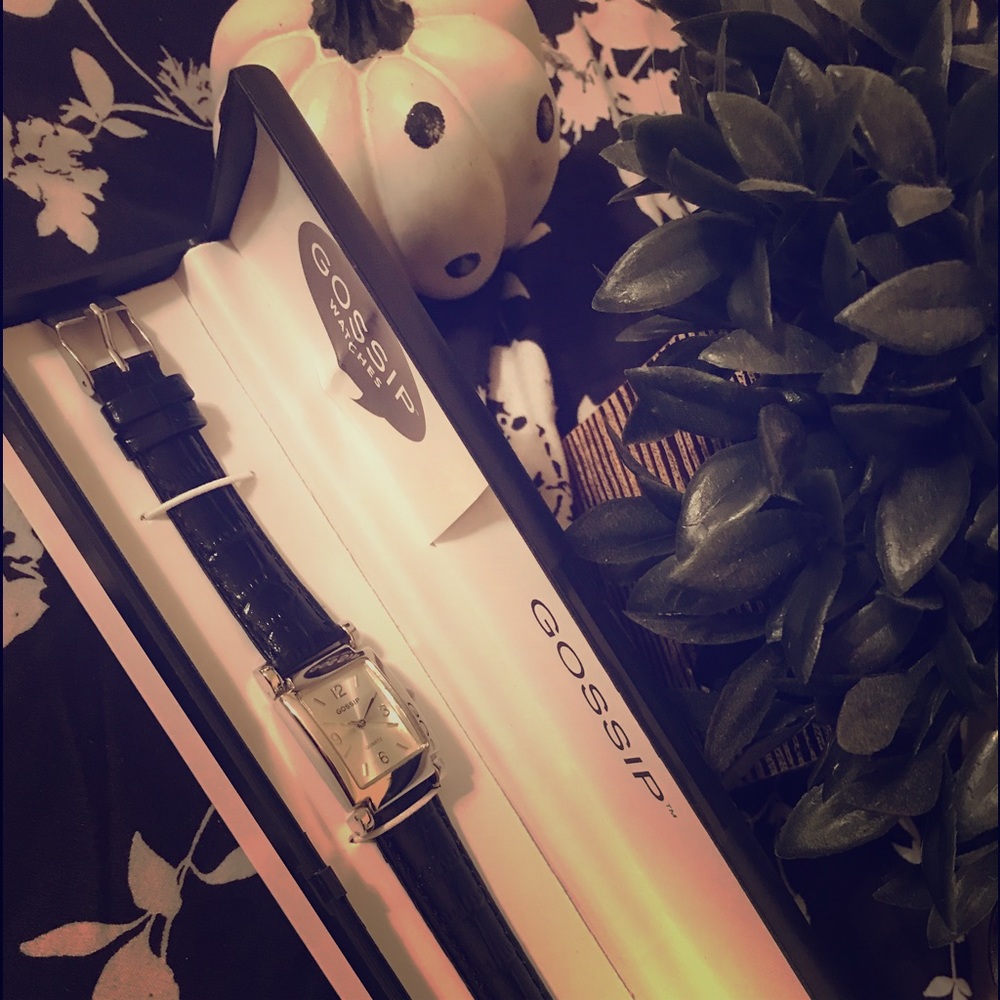 Gossip black leather watch